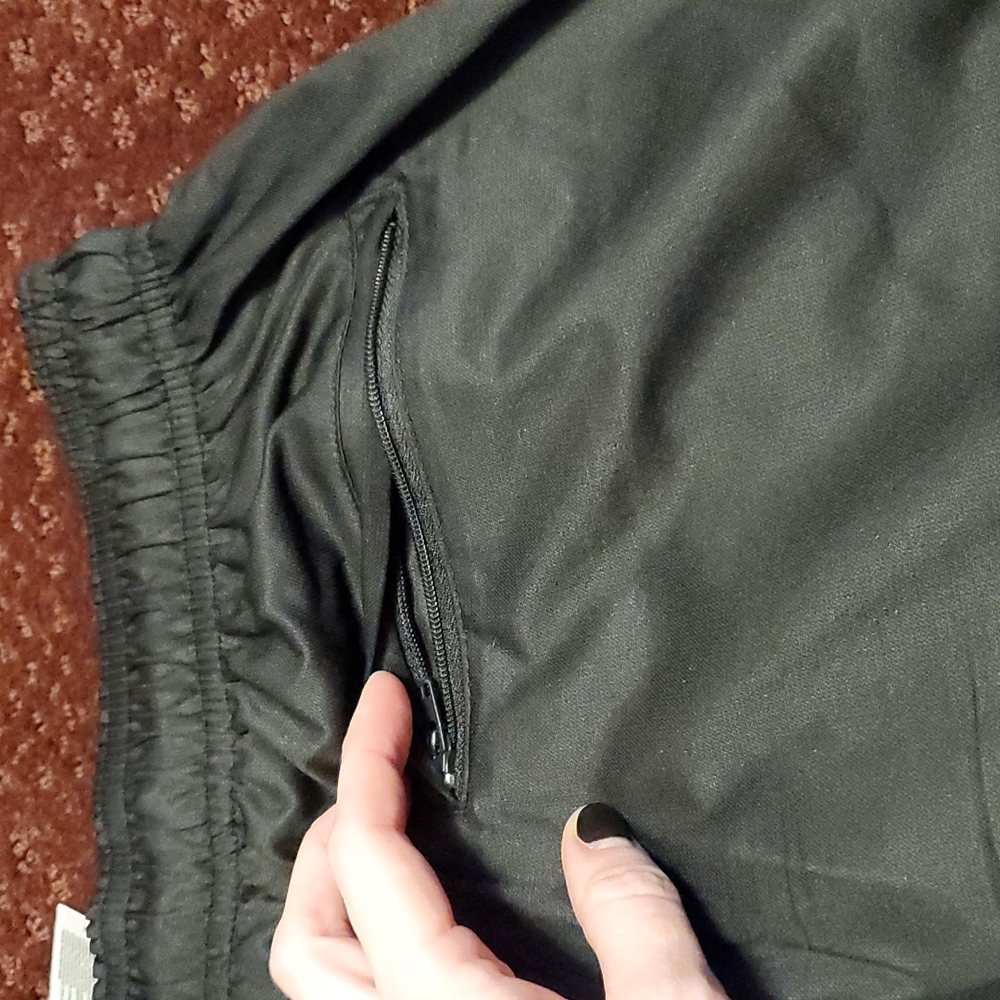 NWOT Reebok pants - Picture 3 of 5